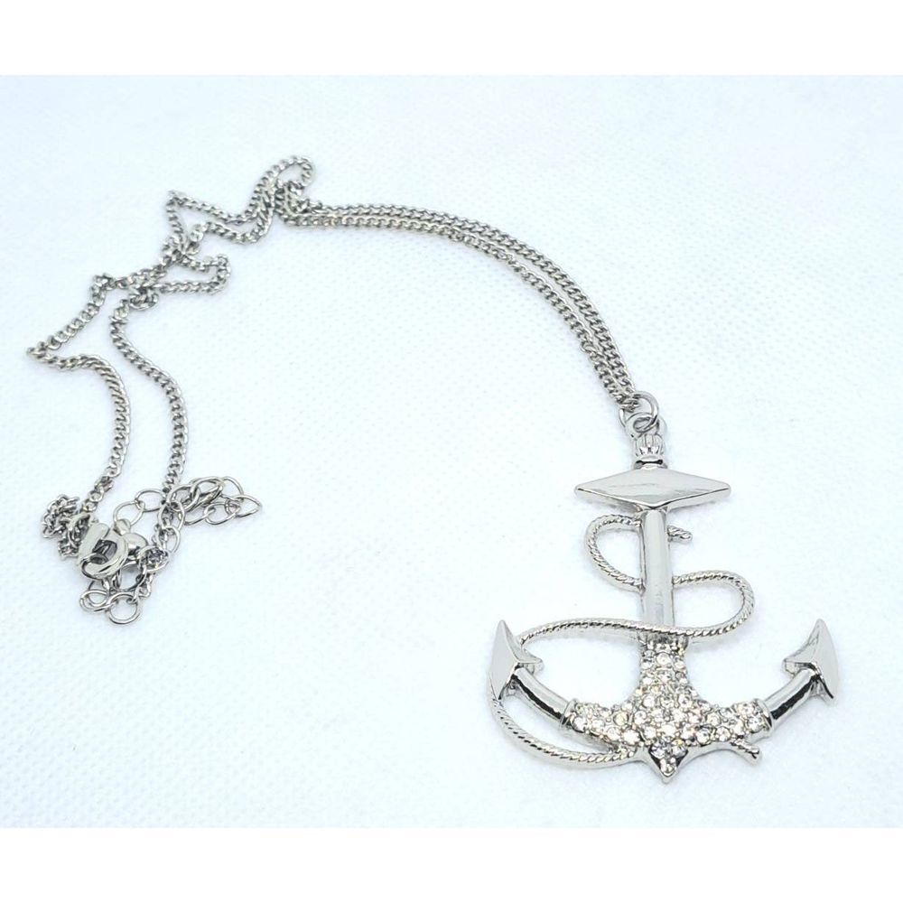 Anchor necklace 